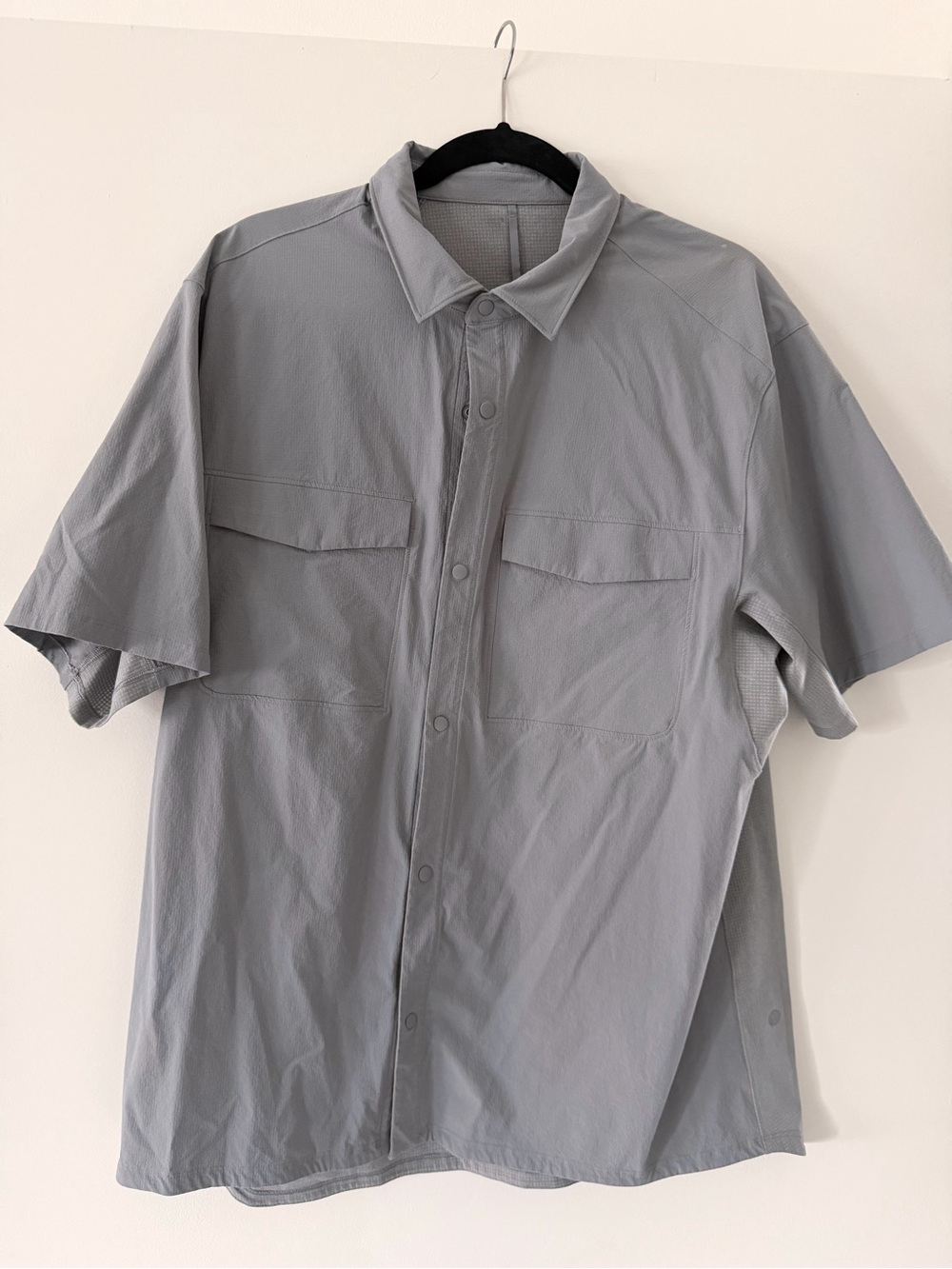 lululemon athletica Black Short-Sleeve Double Pocket Overshirt